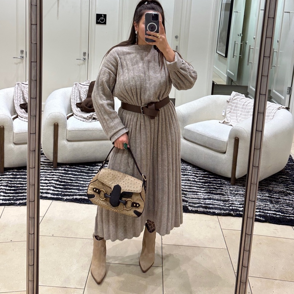 H&M Ribbed Knit Dress in Taupe. No damages